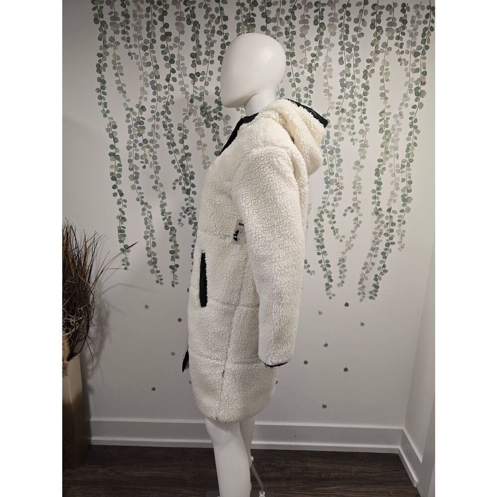 NWOT Levi Strauss Faux Shearling Sherpa Hooded Coat Jacket Women’s M (Read) - Picture 8 of 14